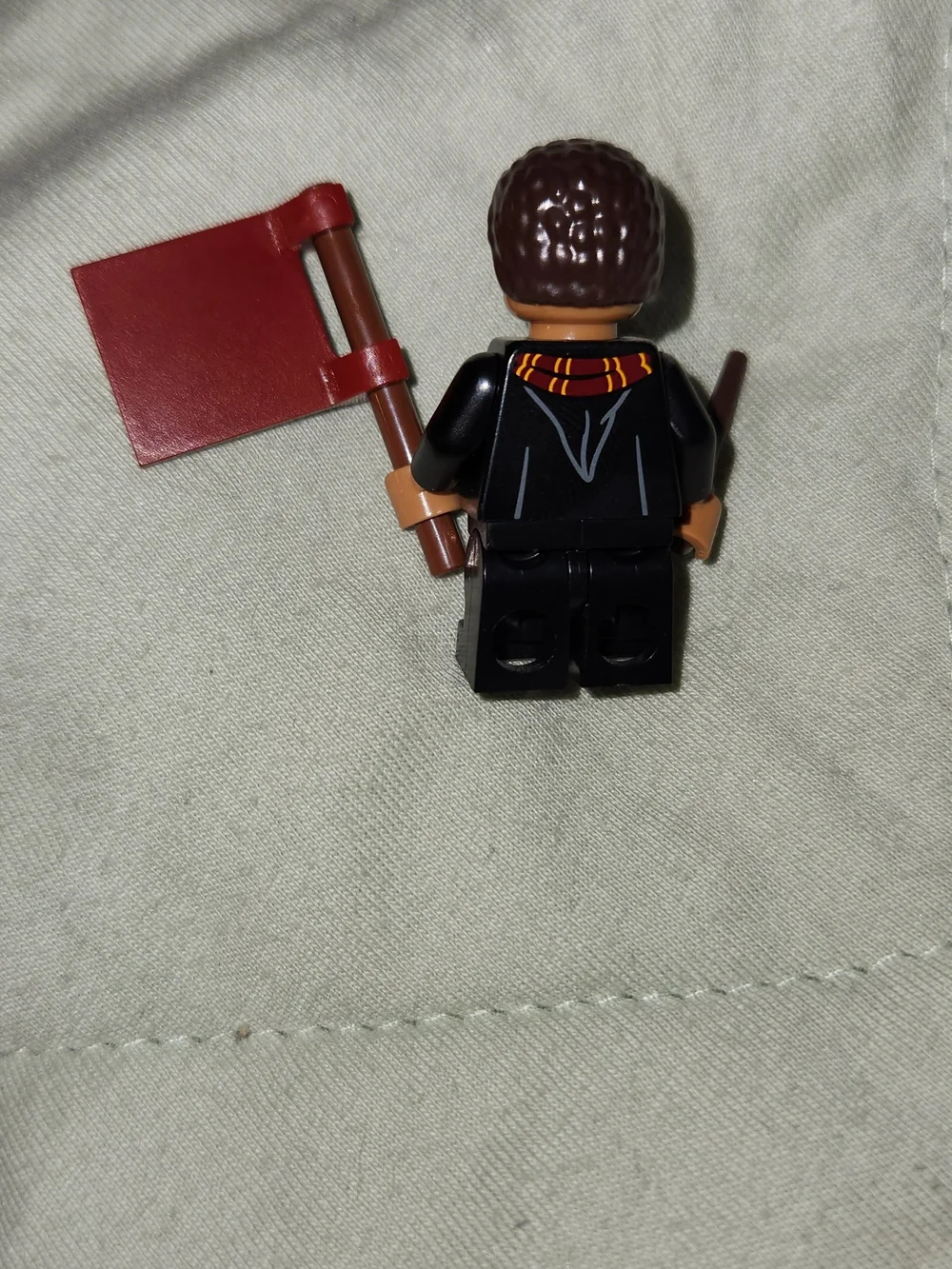 Lego Gryffindor Student Minifigure with Red and Brown Flag